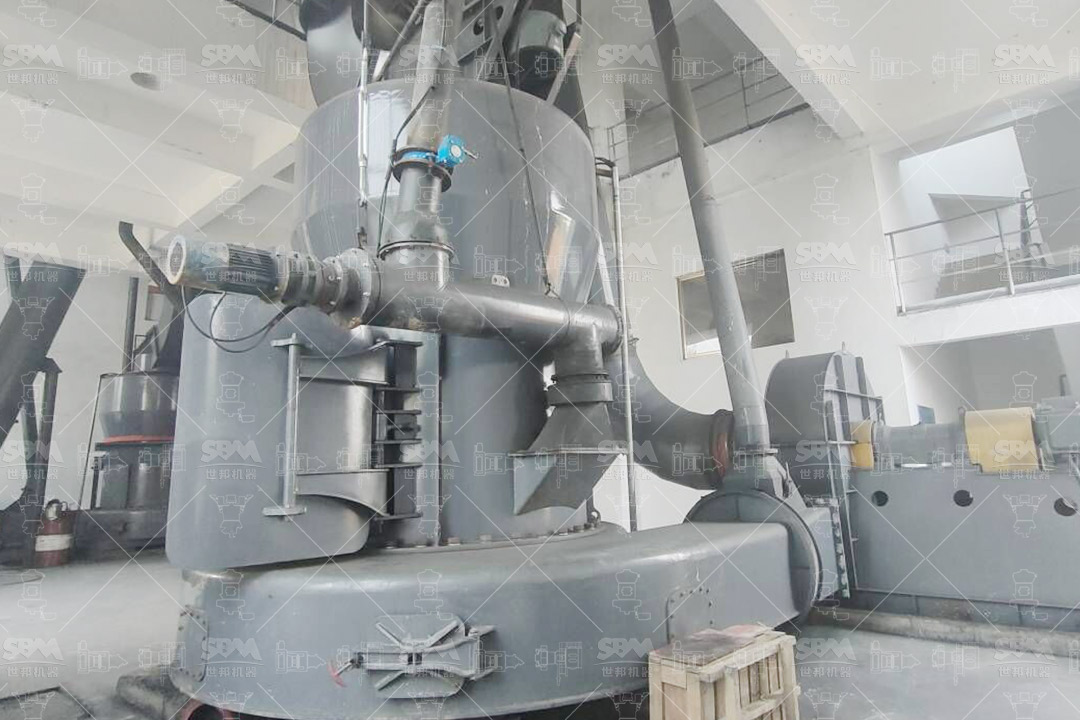 Close-up of asphalt mix showing different aggregate sizes and sand