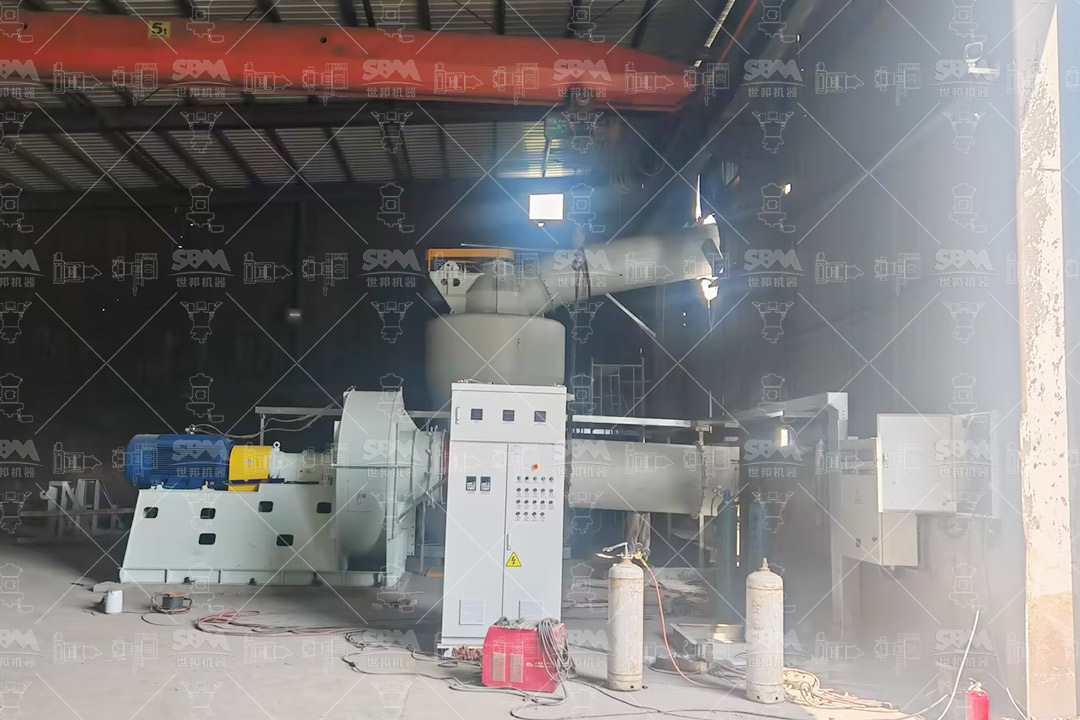 MTW Series Trapezium Mill installation for graphite processing